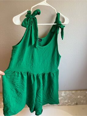Adara Green Tie Strap Romper Large Flowy Sleeveless